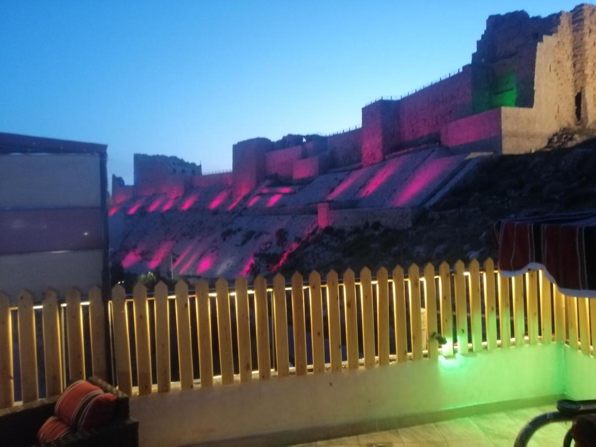 Bubble Castle House Hotel Karak Exterior photo