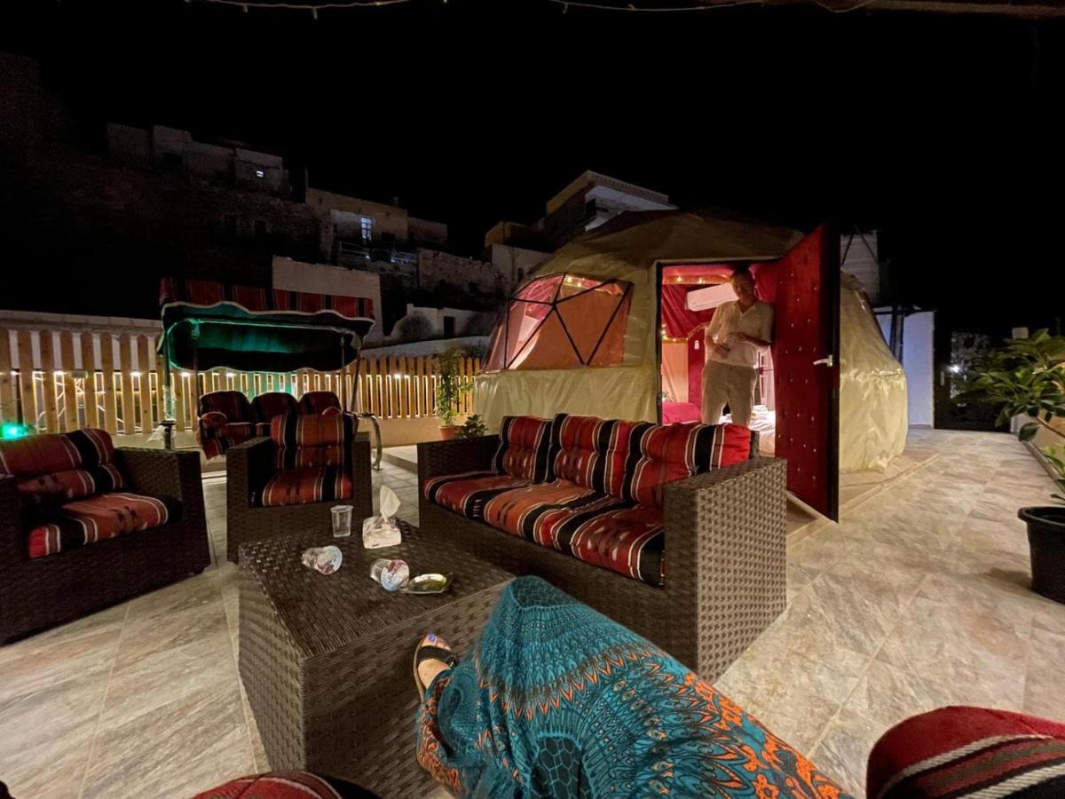 Bubble Castle House Hotel Karak Exterior photo